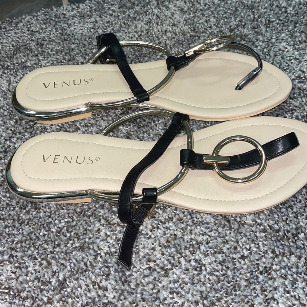 Sandals - Picture 2 of 4